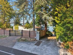 7220 North Mercer Way, Mercer Island WA 98040