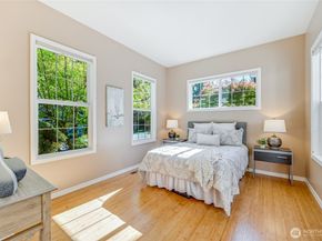 12115 Big Leaf Way NE, Redmond WA 98053