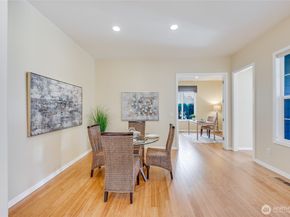 12115 Big Leaf Way NE, Redmond WA 98053
