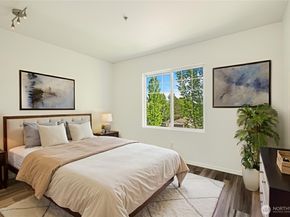 710 240th Way SE J302, Sammamish WA 98074