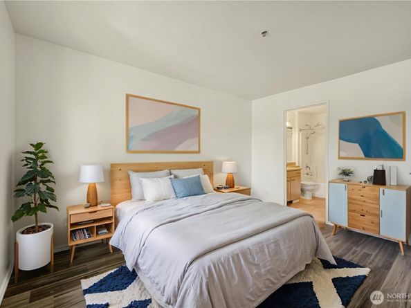710 240th Way SE J302, Sammamish WA 98074