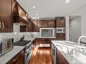1727 Nile Avenue NE, Renton WA 98059
