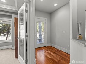 1727 Nile Avenue NE, Renton WA 98059