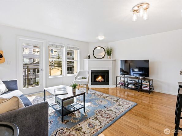 420 Valley Street 304, Seattle WA 98109