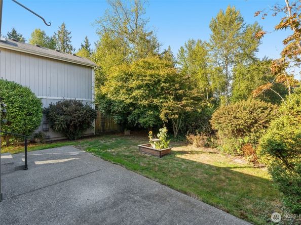 8229 1st Street SE, Lake Stevens WA 98258