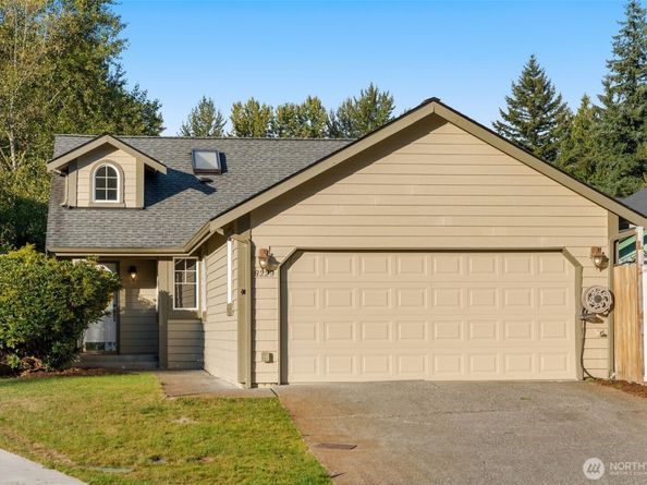 8229 1st Street SE, Lake Stevens WA 98258