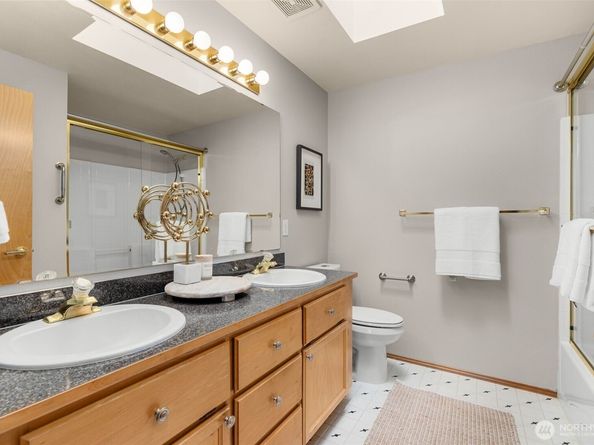 8229 1st Street SE, Lake Stevens WA 98258