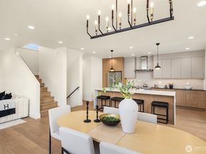 4420 1st Avenue NE, Seattle WA 98105