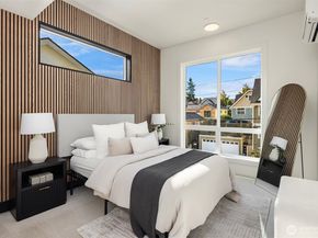 4420 1st Avenue NE, Seattle WA 98105