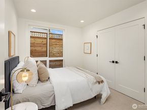 4420 1st Avenue NE, Seattle WA 98105