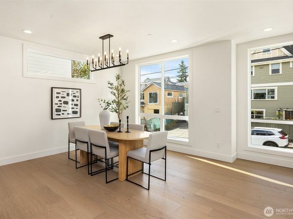 4420 1st Avenue NE, Seattle WA 98105