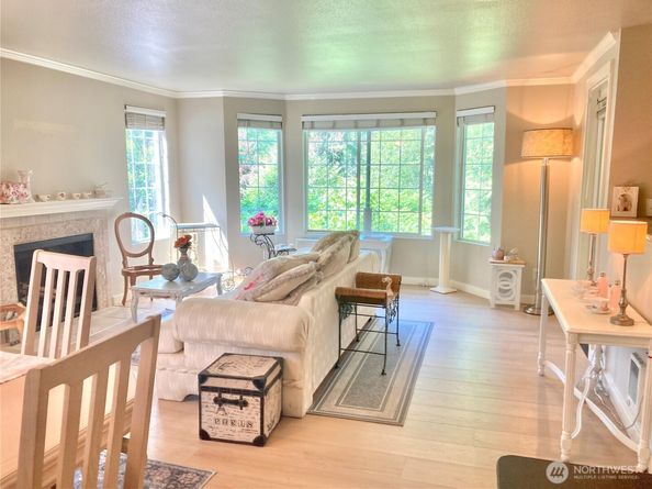 9822 NE 122nd Street U201, Kirkland WA 98034