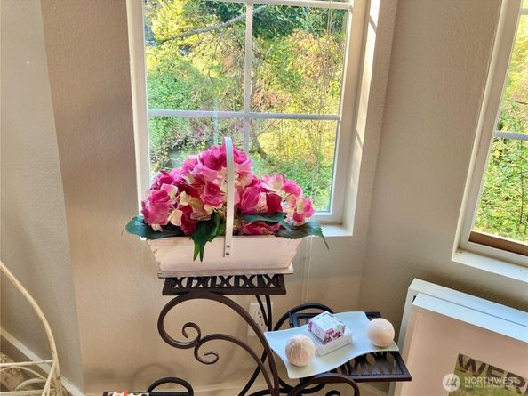 9822 NE 122nd Street U201, Kirkland WA 98034