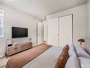 9822 NE 122nd Street U201, Kirkland WA 98034