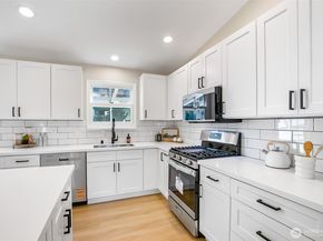 12507 NE 107th Pl, Kirkland WA 98033