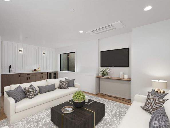 1831 4th Street A, Kirkland WA 98033