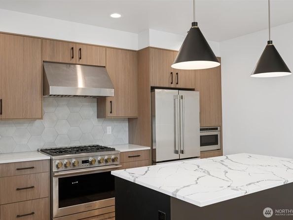 1831 4th Street A, Kirkland WA 98033