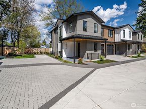 1831 4th Street A, Kirkland WA 98033