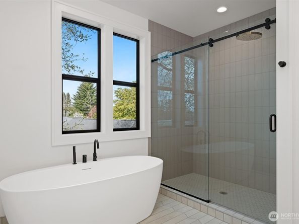 1831 4th Street A, Kirkland WA 98033