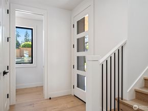 1831 4th Street A, Kirkland WA 98033