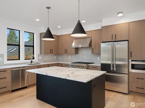 1831 4th Street A, Kirkland WA 98033