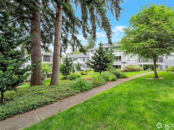 15214 NE 8th Street G14, Bellevue WA 98007