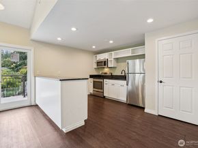 15214 NE 8th Street G14, Bellevue WA 98007
