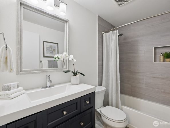 15214 NE 8th Street G14, Bellevue WA 98007