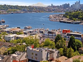 922 B N 35th Street, Seattle WA 98103