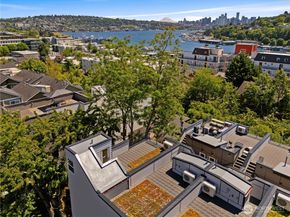 922 B N 35th Street, Seattle WA 98103