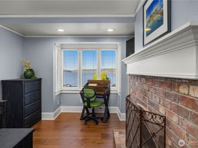 17453 SE 40th Place, Bellevue WA 98008