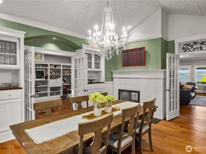 17453 SE 40th Place, Bellevue WA 98008