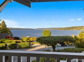 17453 SE 40th Place, Bellevue WA 98008