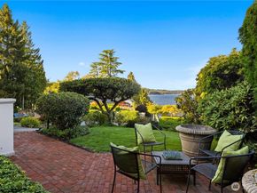 17453 SE 40th Place, Bellevue WA 98008