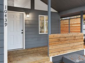 10439 17th Avenue SW, Seattle WA 98146