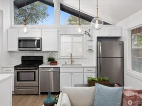 10439 17th Avenue SW, Seattle WA 98146