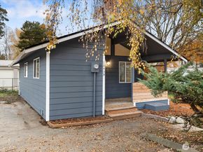 10439 17th Avenue SW, Seattle WA 98146