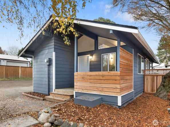 10439 17th Avenue SW, Seattle WA 98146