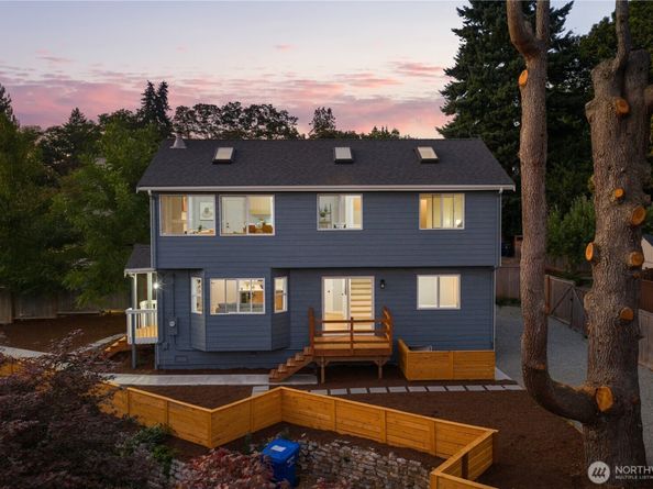 4812 33rd Ave NE, Seattle WA 98105
