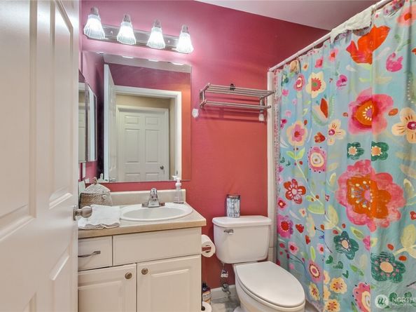 33020 10th Avenue SW C203, Federal Way WA 98023