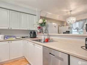 33020 10th Avenue SW C203, Federal Way WA 98023