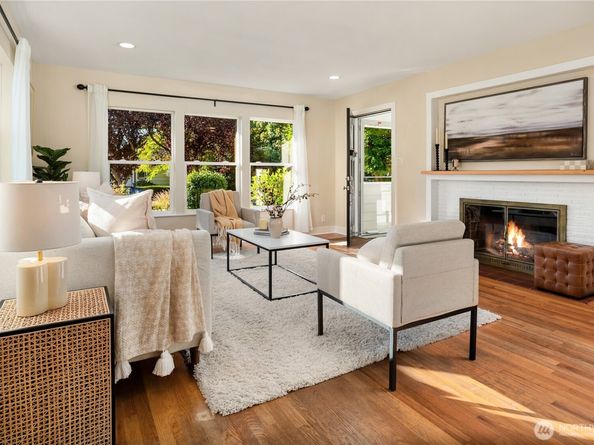 5942 46th Avenue SW, Seattle WA 98136