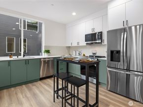 1913 A N 120th Street, Seattle WA 98133