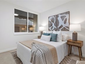 1913 A N 120th Street, Seattle WA 98133