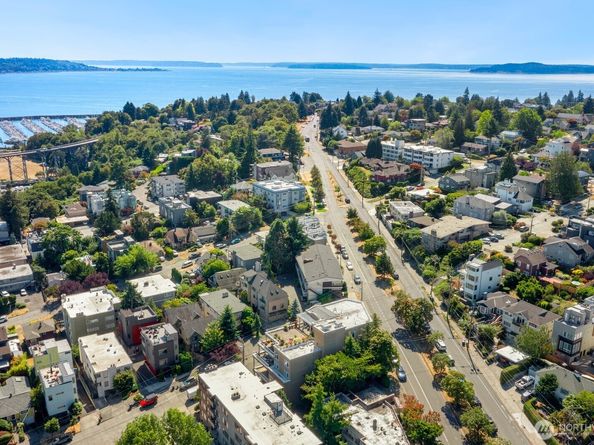2100 Thorndyke Avenue W 101, Seattle WA 98199