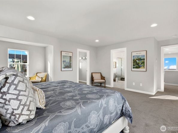 9802 5th Lane SW 17, Seattle WA 98106