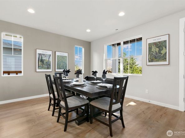 9802 5th Lane SW 17, Seattle WA 98106