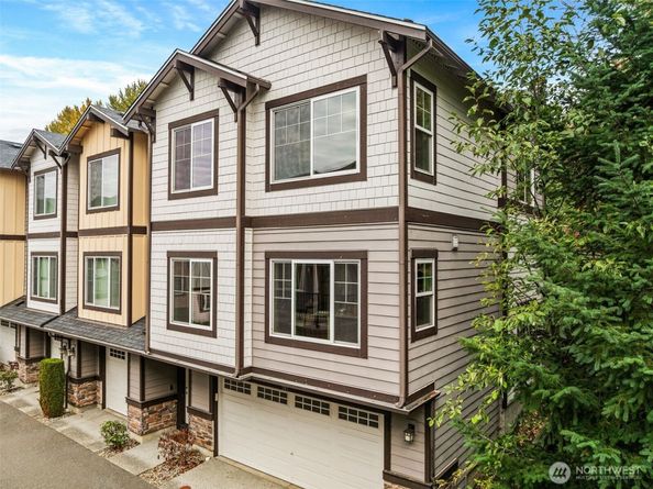10260 157th Place NE 101, Redmond WA 98052