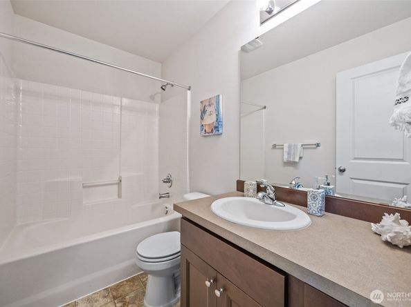 10260 157th Place NE 101, Redmond WA 98052