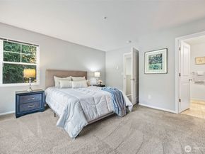 10260 157th Place NE 101, Redmond WA 98052